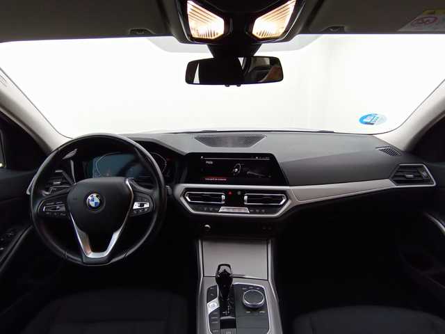 BMW Serie 3 318d color Negro. Año 2022. 110KW(150CV). Diésel. En concesionario Augusta Aragon S.A. de Zaragoza