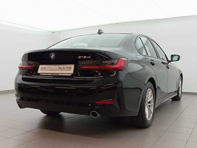 BMW Serie 3 318d color Negro. Año 2022. 110KW(150CV). Diésel. En concesionario Augusta Aragon S.A. de Zaragoza