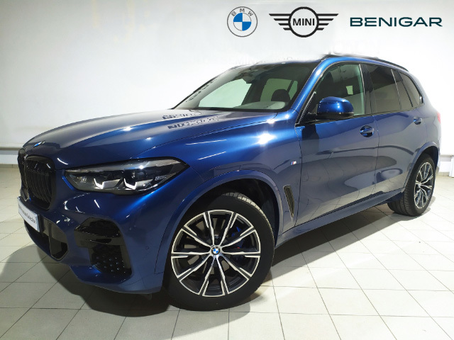 BMW X5 xDrive30d color Azul. Año 2023. 210KW(286CV). Diésel. En concesionario Hispamovil Elche de Alicante