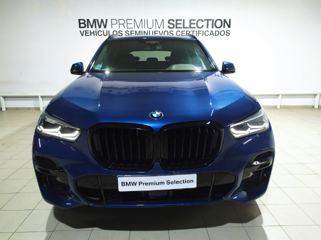 BMW X5 xDrive30d color Azul. Año 2023. 210KW(286CV). Diésel. En concesionario Hispamovil Elche de Alicante