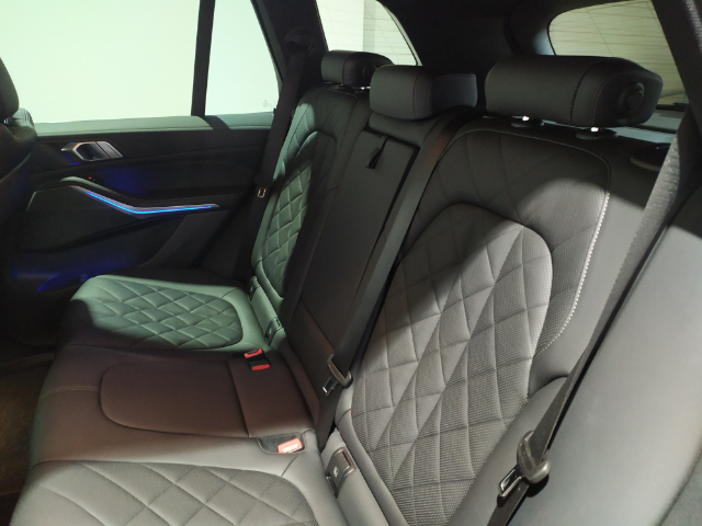 BMW X5 xDrive30d color Azul. Año 2023. 210KW(286CV). Diésel. En concesionario Hispamovil Elche de Alicante