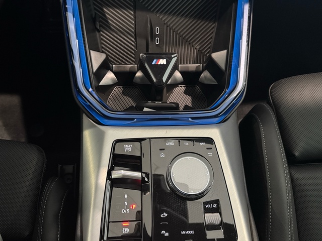 BMW X3 xDrive20d color Azul. Año 2024. 145KW(197CV). Diésel. En concesionario Motor Gorbea de Álava