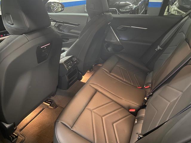 BMW Serie 5 520d color Negro. Año 2025. 145KW(197CV). Diésel. En concesionario BYmyCAR Madrid - Algete de Madrid