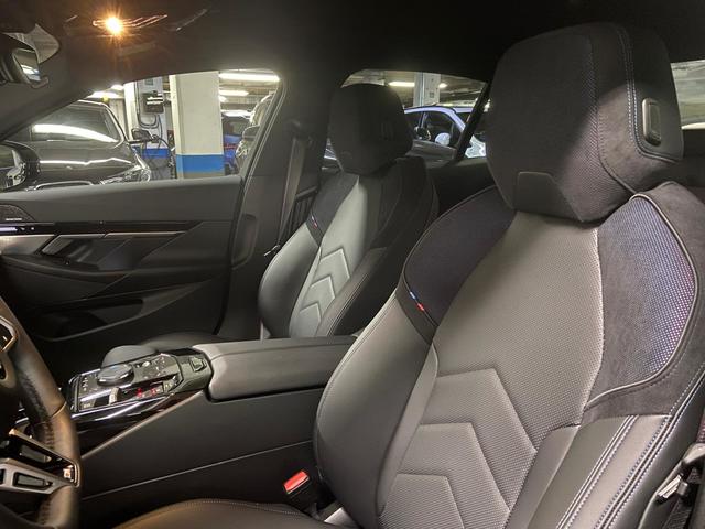 BMW Serie 5 520d color Negro. Año 2025. 145KW(197CV). Diésel. En concesionario BYmyCAR Madrid - Algete de Madrid