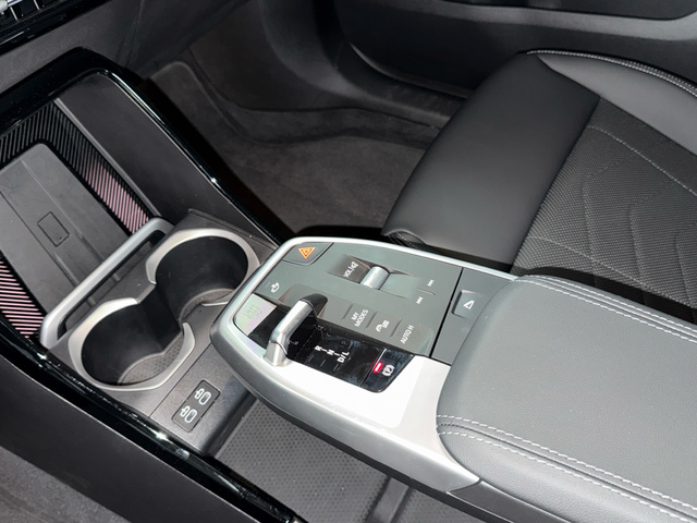 fotoG 12 del BMW X1 xDrive25e 180 kW (245 CV) 245cv Híbrido Electro/Gasolina del 2025 en Madrid