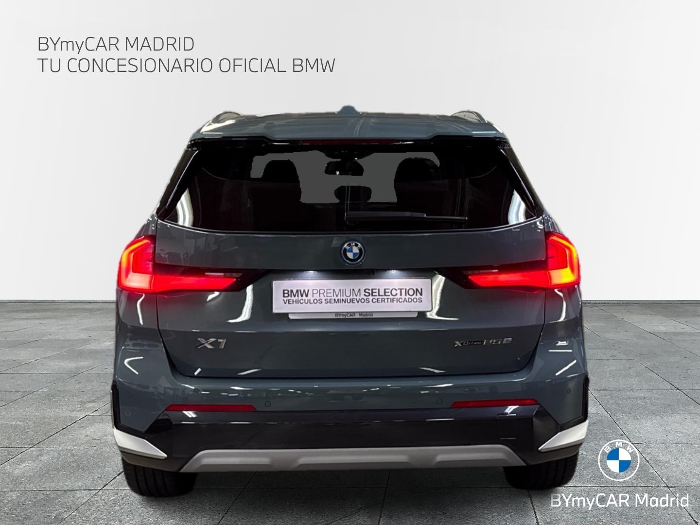 BMW X1 xDrive25e color Verde. Año 2025. 180KW(245CV). Híbrido Electro/Gasolina. En concesionario BYmyCAR Madrid - Algete de Madrid