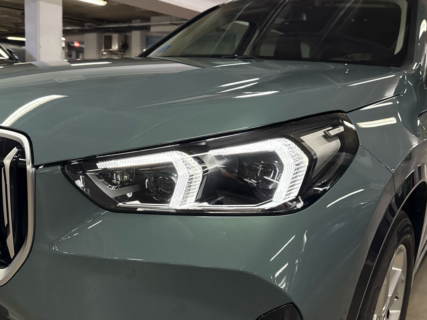 BMW X1 xDrive25e color Verde. Año 2025. 180KW(245CV). Híbrido Electro/Gasolina. En concesionario BYmyCAR Madrid - Algete de Madrid