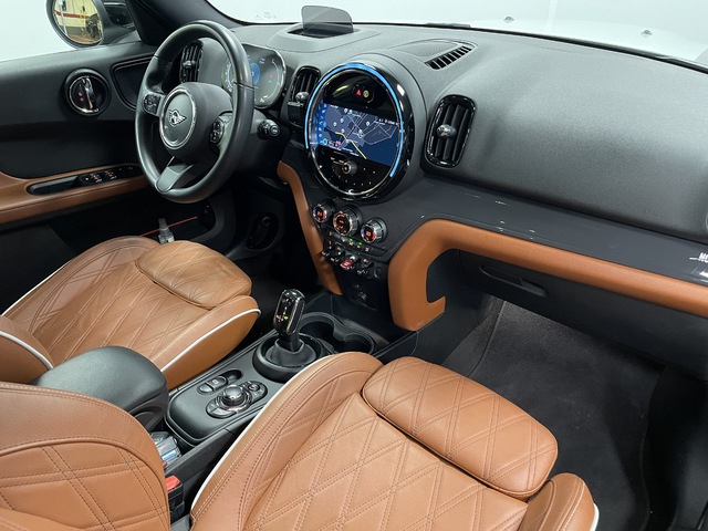 fotoG 7 del MINI MINI Countryman Cooper 100 kW (136 CV) 136cv Gasolina del 2021 en Castellón