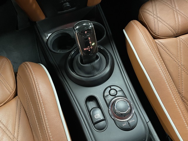 fotoG 10 del MINI MINI Countryman Cooper 100 kW (136 CV) 136cv Gasolina del 2021 en Castellón