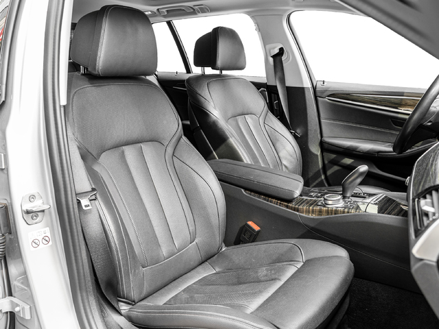 BMW Serie 5 520d Touring color Blanco. Año 2021. 140KW(190CV). Diésel. En concesionario Caetano Cuzco Raimundo Fernandez Villaverde, 45 de Madrid