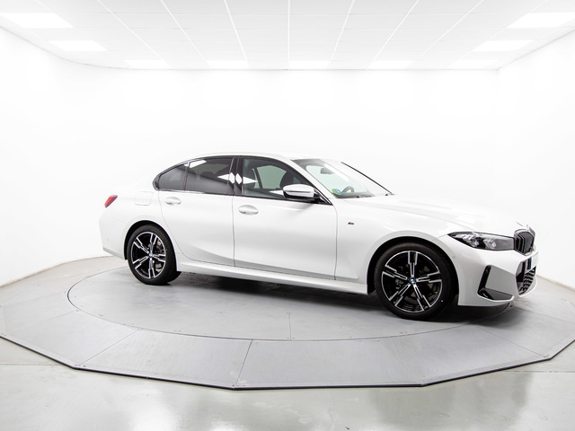 BMW Serie 3 318d color Blanco. Año 2024. 110KW(150CV). Diésel. En concesionario Móvil Begar Alicante de Alicante