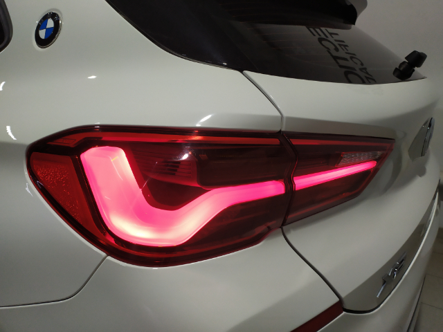 BMW X2 sDrive18d color Blanco. Año 2019. 110KW(150CV). Diésel. En concesionario Hispamovil, Orihuela de Alicante