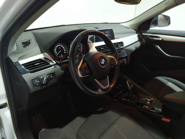 BMW X2 sDrive18d color Blanco. Año 2019. 110KW(150CV). Diésel. En concesionario Hispamovil, Orihuela de Alicante
