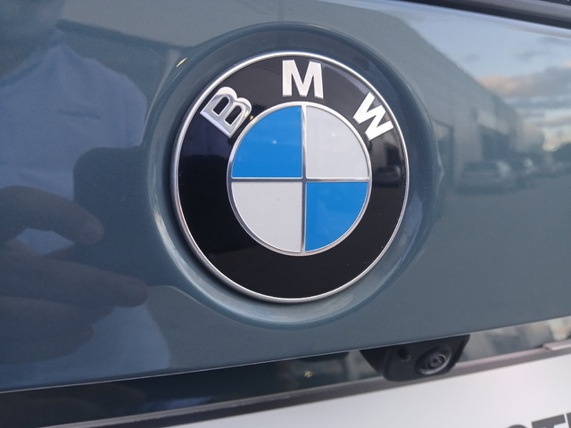 BMW X1 sDrive18d color Verde. Año 2023. 110KW(150CV). Diésel. En concesionario GANDIA Automoviles Fersan, S.A. de Valencia