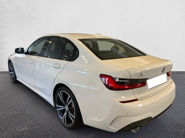 BMW Serie 3 330e color Blanco. Año 2020. 215KW(292CV). Híbrido Electro/Gasolina. En concesionario Marmotor de Las Palmas