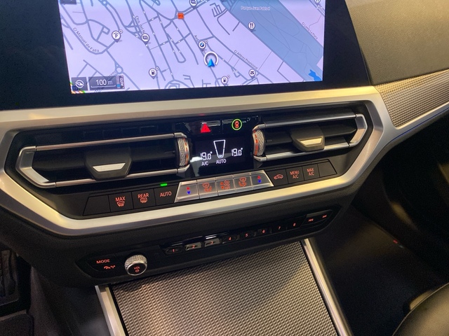 BMW Serie 3 330e color Blanco. Año 2020. 215KW(292CV). Híbrido Electro/Gasolina. En concesionario Marmotor de Las Palmas