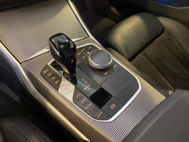 BMW Serie 3 330e color Blanco. Año 2020. 215KW(292CV). Híbrido Electro/Gasolina. En concesionario Marmotor de Las Palmas