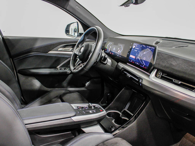 BMW X2 sDrive18d color Blanco. Año 2024. 110KW(150CV). Diésel. En concesionario Barcelona Premium -- GRAN VIA de Barcelona