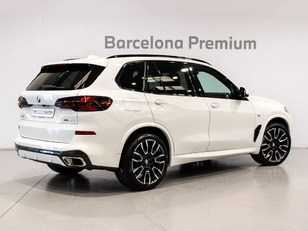 BMW X5 xDrive30d color Blanco. Año 2024. 219KW(298CV). Diésel. En concesionario Barcelona Premium -- GRAN VIA de Barcelona