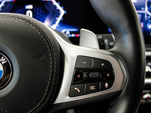 BMW X5 xDrive30d color Blanco. Año 2024. 219KW(298CV). Diésel. En concesionario Barcelona Premium -- GRAN VIA de Barcelona