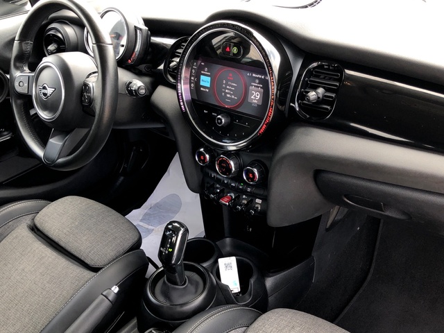 fotoG 7 del MINI MINI Cooper 5 Puertas 100 kW (136 CV) 136cv Gasolina del 2023 en Illes Balears