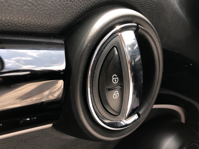 fotoG 21 del MINI MINI Cooper 5 Puertas 100 kW (136 CV) 136cv Gasolina del 2023 en Illes Balears