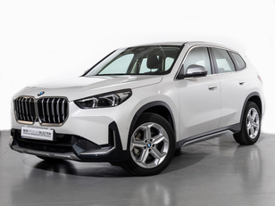 Fotos de BMW X1 sDrive18d color Blanco. Año 2024. 110KW(150CV). Diésel. En concesionario Oliva Motor Girona de Girona