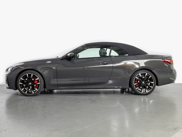 BMW Serie 4 430i Cabrio color Gris. Año 2025. 180KW(245CV). Gasolina. En concesionario Oliva Motor Girona de Girona