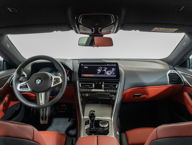 BMW Serie 8 840d Coupe color Azul. Año 2025. 250KW(340CV). Diésel. En concesionario Oliva Motor Girona de Girona