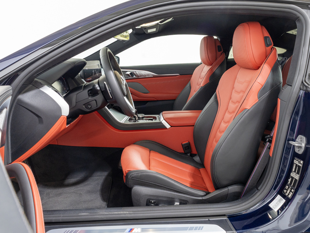 BMW Serie 8 840d Coupe color Azul. Año 2025. 250KW(340CV). Diésel. En concesionario Oliva Motor Girona de Girona