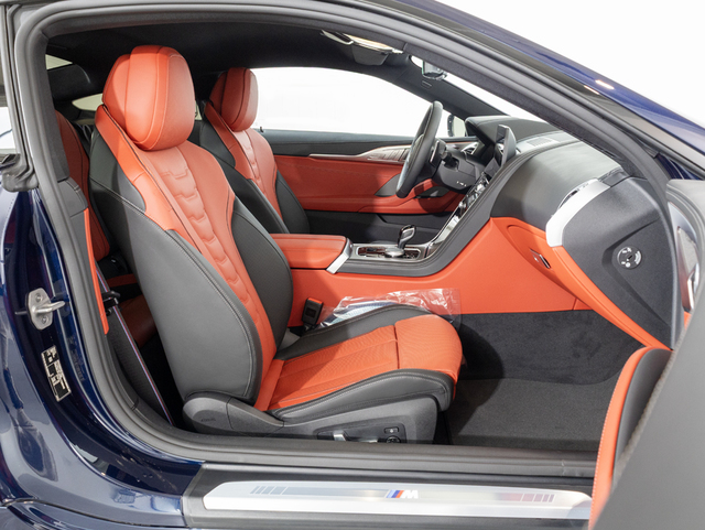 BMW Serie 8 840d Coupe color Azul. Año 2025. 250KW(340CV). Diésel. En concesionario Oliva Motor Girona de Girona