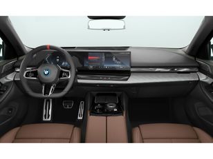 Fotos de BMW i5 M60 color Gris. Año 2023. 442KW(601CV). Eléctrico. En concesionario Móvil Begar Alicante de Alicante