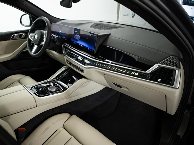 BMW X6 xDrive30d color Gris. Año 2025. 210KW(286CV). Diésel. En concesionario BMW Fuenteolid Valladolid de Valladolid