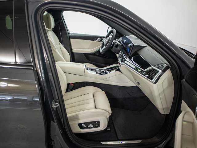 BMW X6 xDrive30d color Gris. Año 2025. 210KW(286CV). Diésel. En concesionario BMW Fuenteolid Valladolid de Valladolid