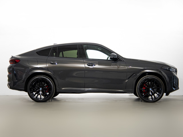 BMW X6 xDrive30d color Gris. Año 2025. 210KW(286CV). Diésel. En concesionario BMW Fuenteolid Valladolid de Valladolid