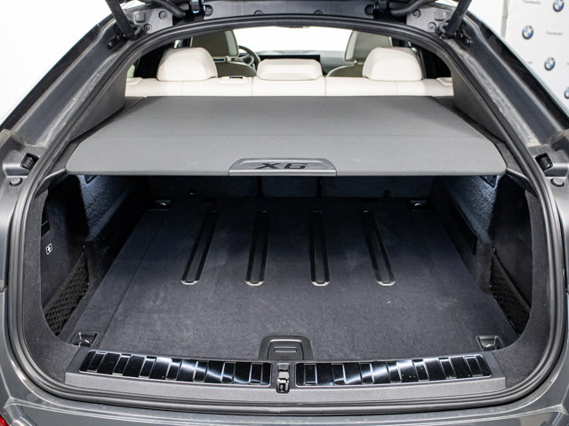 BMW X6 xDrive30d color Gris. Año 2025. 210KW(286CV). Diésel. En concesionario BMW Fuenteolid Valladolid de Valladolid