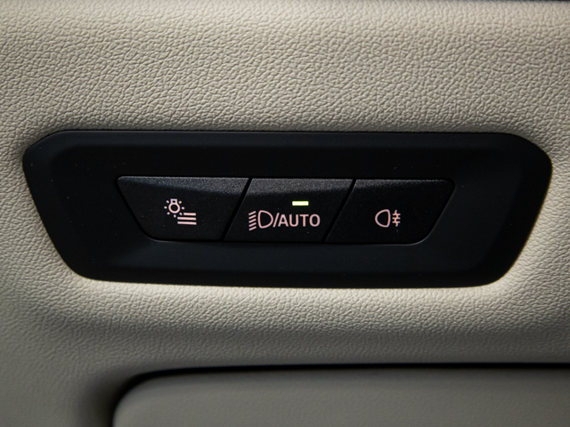 BMW X6 xDrive30d color Gris. Año 2025. 210KW(286CV). Diésel. En concesionario BMW Fuenteolid Valladolid de Valladolid