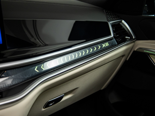 BMW X6 xDrive30d color Gris. Año 2025. 210KW(286CV). Diésel. En concesionario BMW Fuenteolid Valladolid de Valladolid