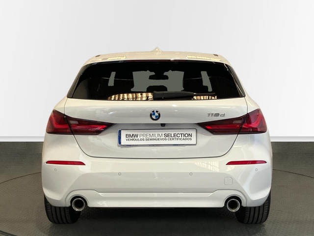 BMW Serie 1 118d color Blanco. Año 2024. 110KW(150CV). Diésel. En concesionario Proa Premium Palma de Illes Balears