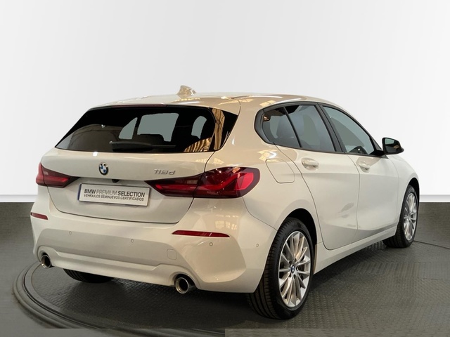 BMW Serie 1 118d color Blanco. Año 2024. 110KW(150CV). Diésel. En concesionario Proa Premium Palma de Illes Balears