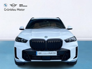 Fotos de BMW X5 xDrive50e color Blanco. Año 2025. 360KW(489CV). Híbrido Electro/Gasolina. En concesionario Grünblau Motor (Bmw y Mini) de Cantabria