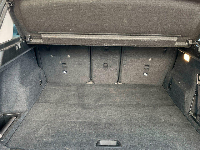 BMW X1 sDrive18d color Gris. Año 2017. 110KW(150CV). Diésel. En concesionario Murcia Premium S.L. AV DEL ROCIO de Murcia