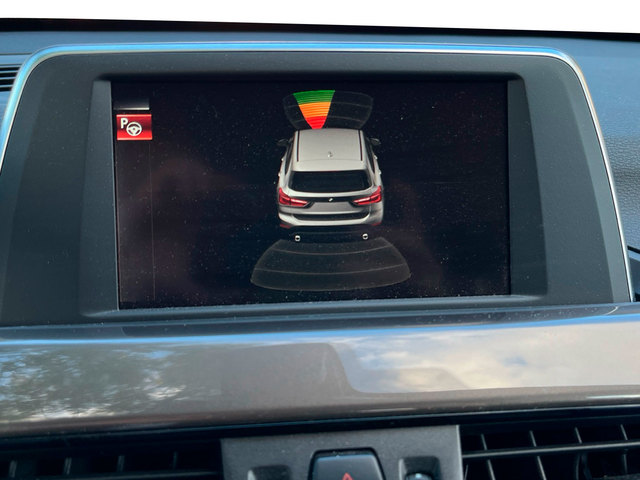 BMW X1 sDrive18d color Gris. Año 2017. 110KW(150CV). Diésel. En concesionario Murcia Premium S.L. AV DEL ROCIO de Murcia