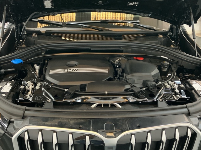 BMW X1 sDrive18i color Negro. Año 2025. 100KW(136CV). Gasolina. En concesionario Proa Premium Palma de Illes Balears