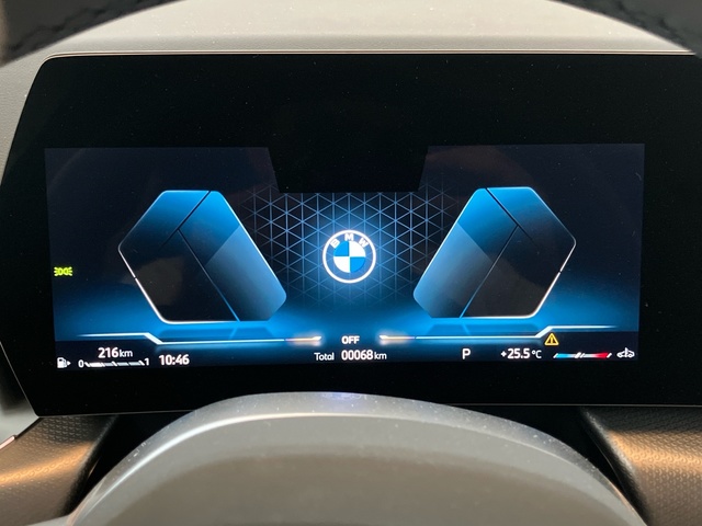 BMW X1 sDrive18i color Negro. Año 2025. 100KW(136CV). Gasolina. En concesionario Proa Premium Palma de Illes Balears