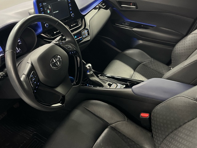 Toyota C-HR 2.0 180H Dynamic 135 kW (184 CV)