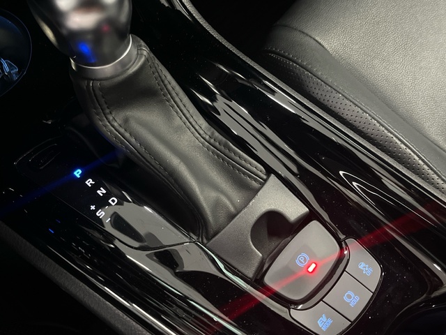 Toyota C-HR 2.0 180H Dynamic 135 kW (184 CV)