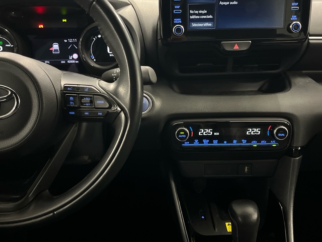 Toyota Yaris 120H Style 85 kW (116 CV)
