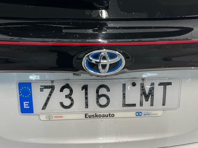 Toyota Yaris 120H Style 85 kW (116 CV)