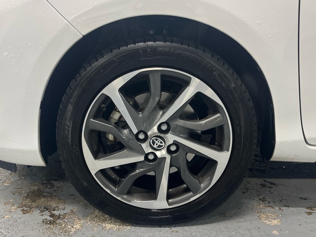 Toyota Yaris 100H Feel 74 kW (100 CV)